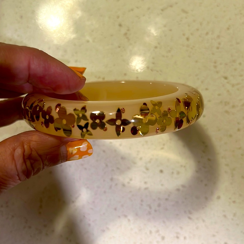 Louis Vuitton Resin Bracelet with the flowers